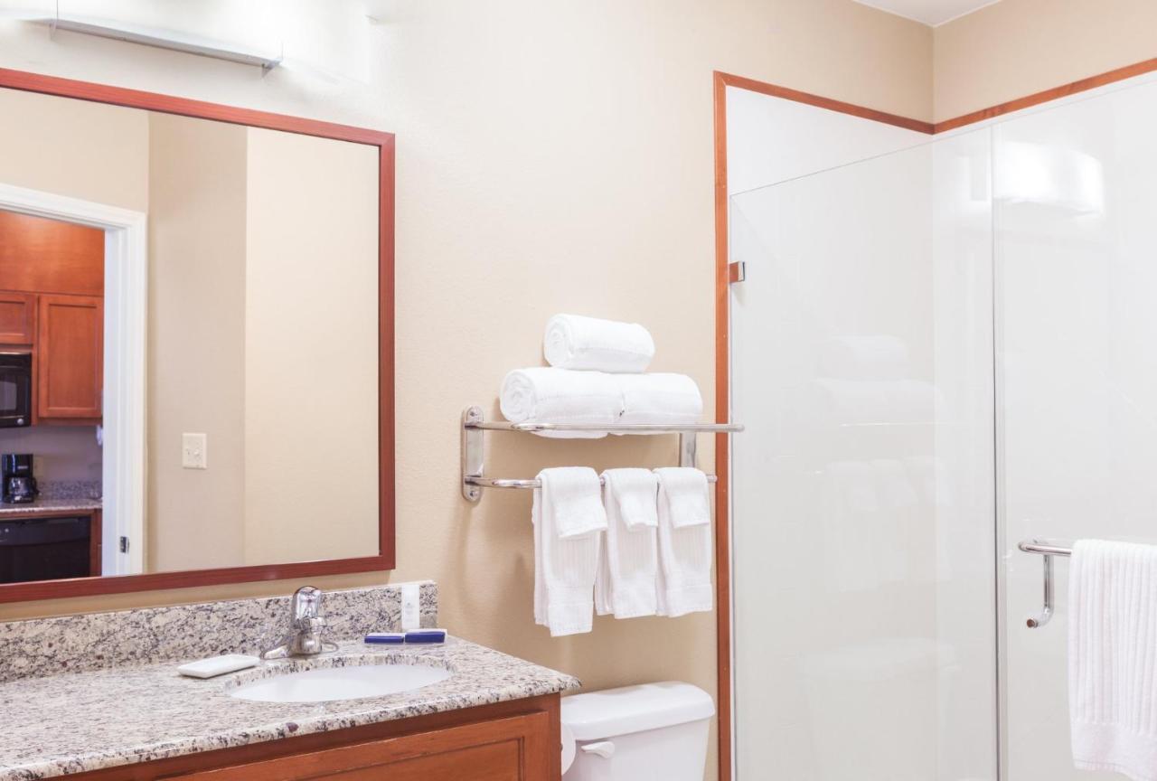 Candlewood Suites Houston I-10 East By Ihg Екстериор снимка