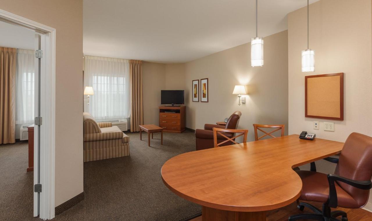 Candlewood Suites Houston I-10 East By Ihg Екстериор снимка