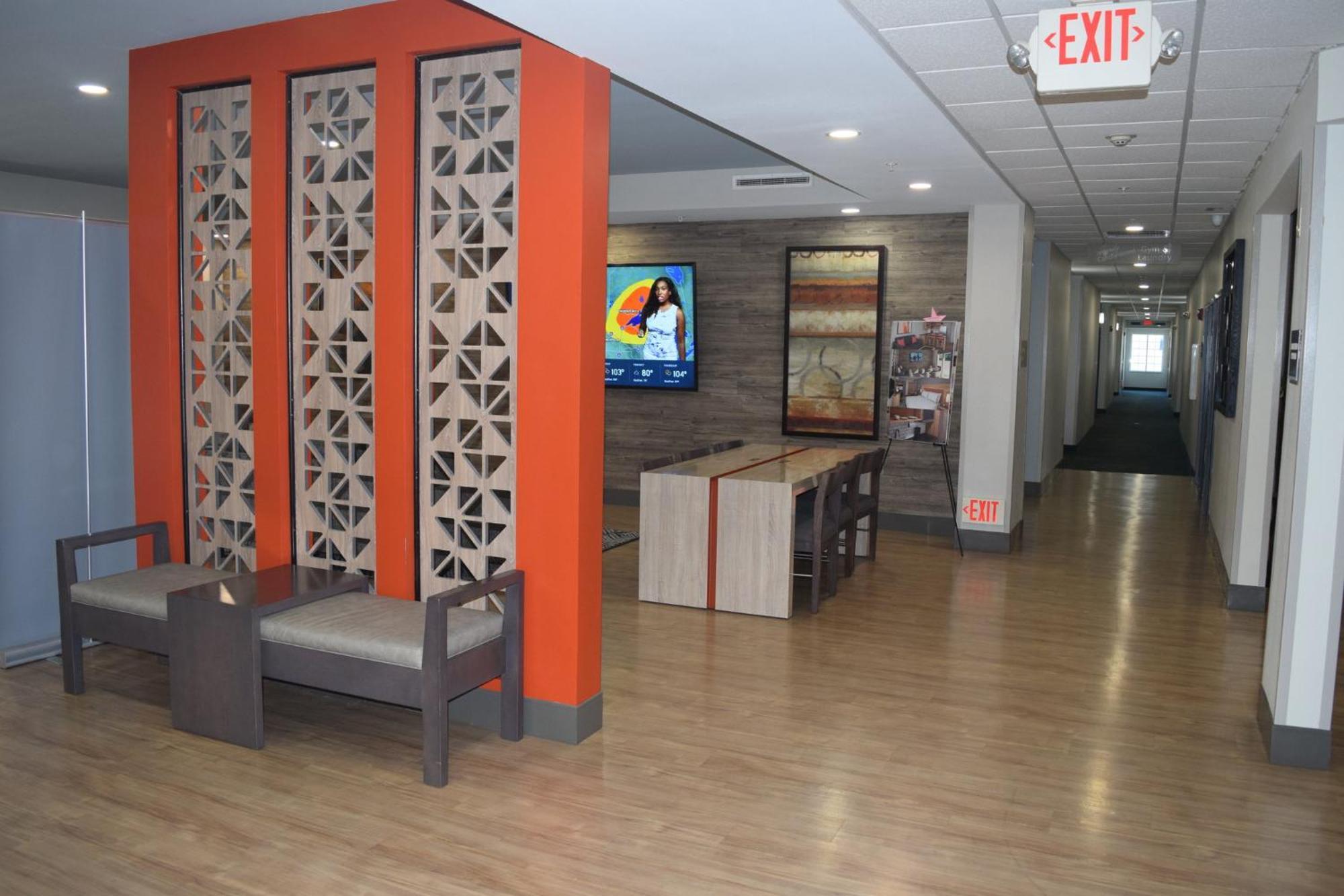 Candlewood Suites Houston I-10 East By Ihg Екстериор снимка