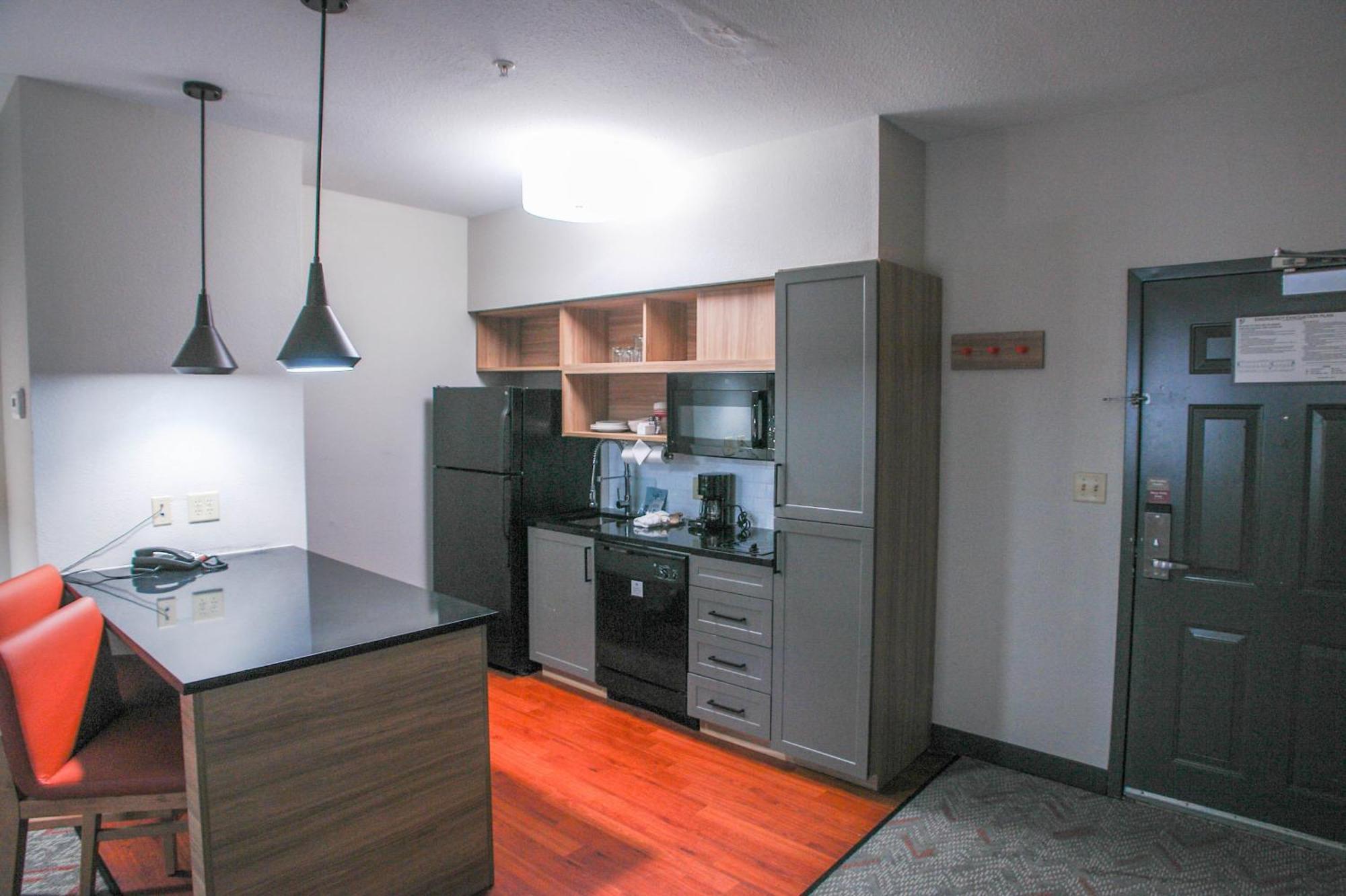 Candlewood Suites Houston I-10 East By Ihg Екстериор снимка