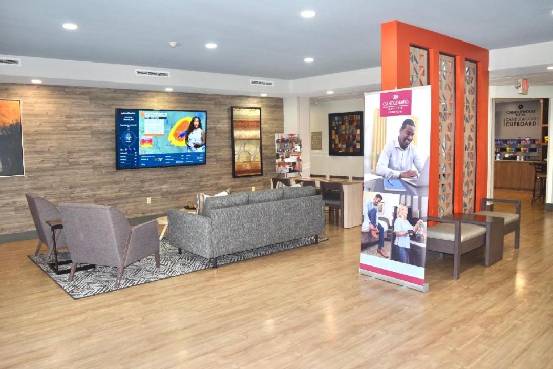 Candlewood Suites Houston I-10 East By Ihg Екстериор снимка