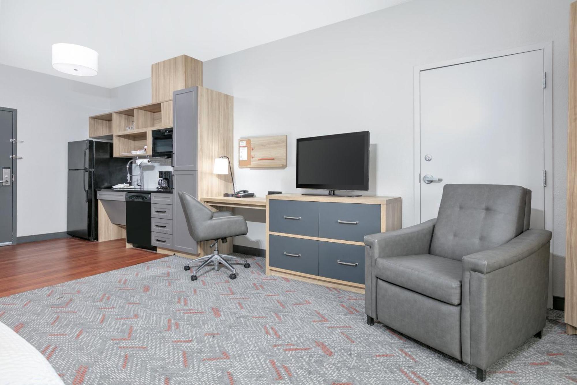 Candlewood Suites Houston I-10 East By Ihg Екстериор снимка