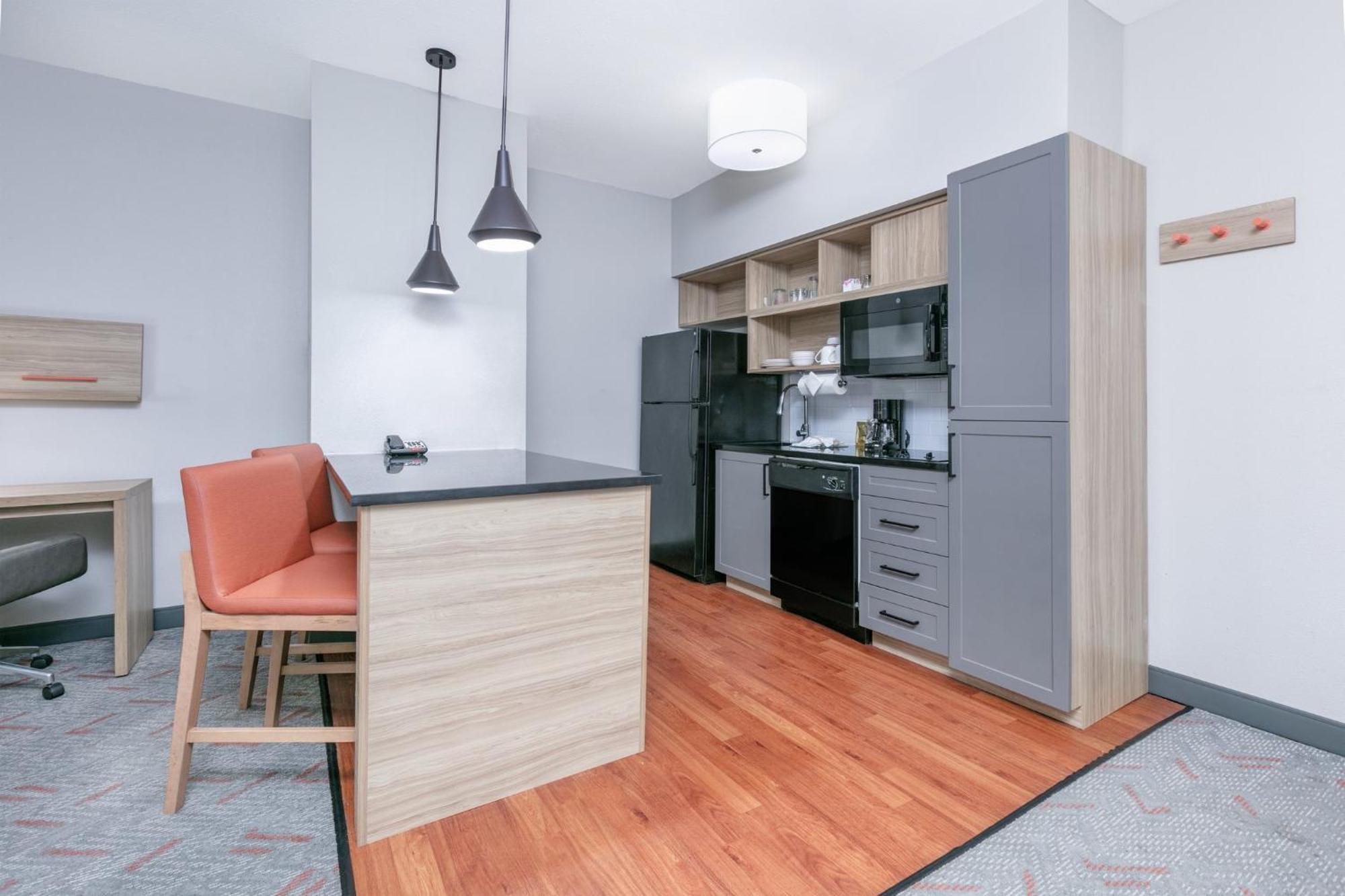Candlewood Suites Houston I-10 East By Ihg Екстериор снимка