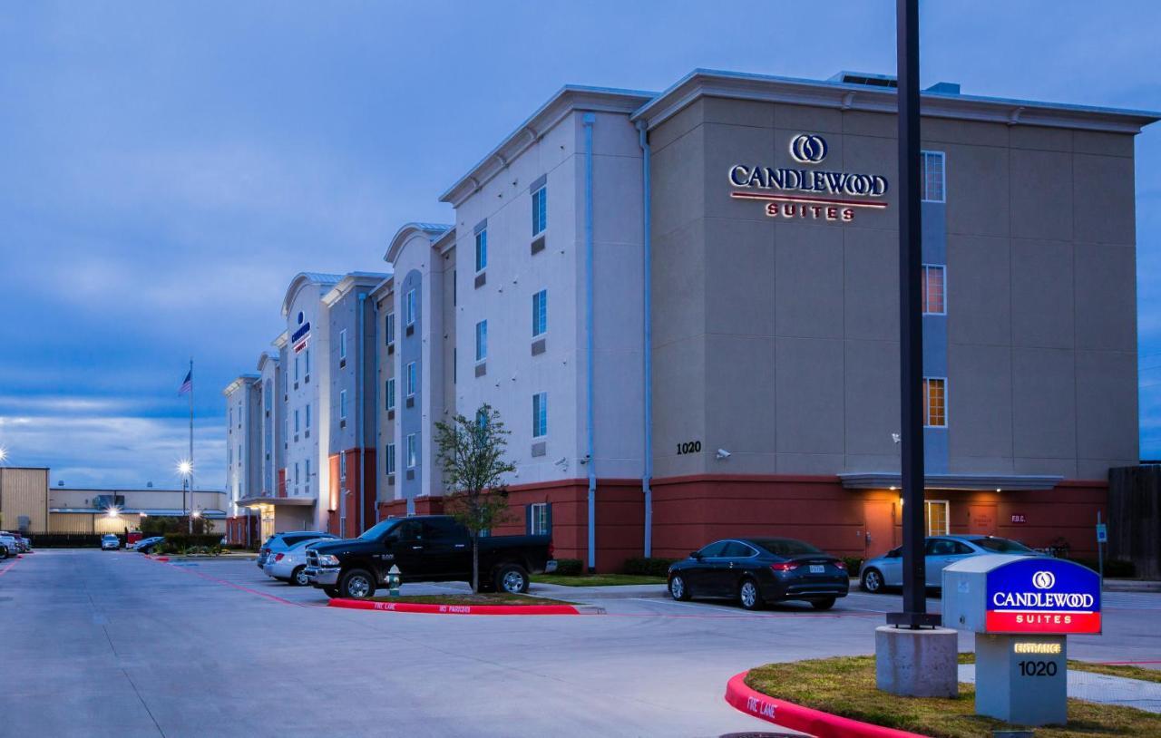 Candlewood Suites Houston I-10 East By Ihg Екстериор снимка