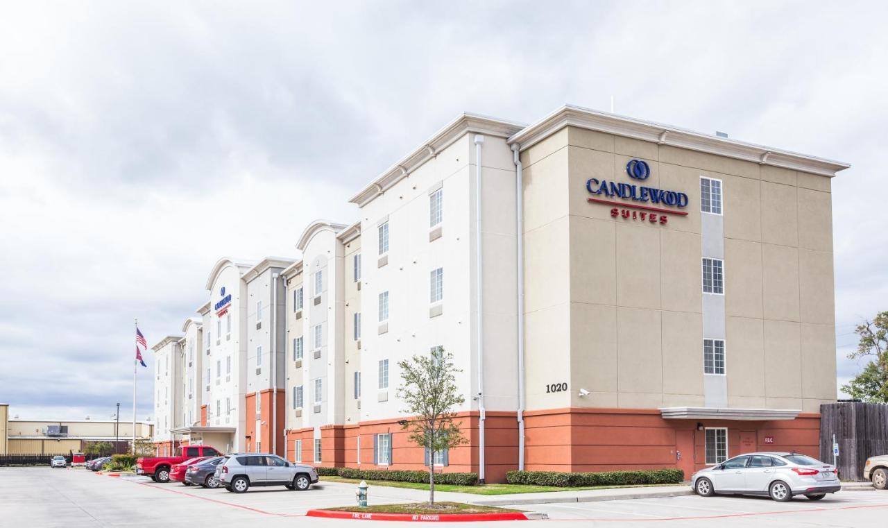 Candlewood Suites Houston I-10 East By Ihg Екстериор снимка