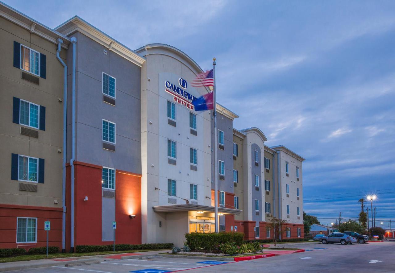 Candlewood Suites Houston I-10 East By Ihg Екстериор снимка